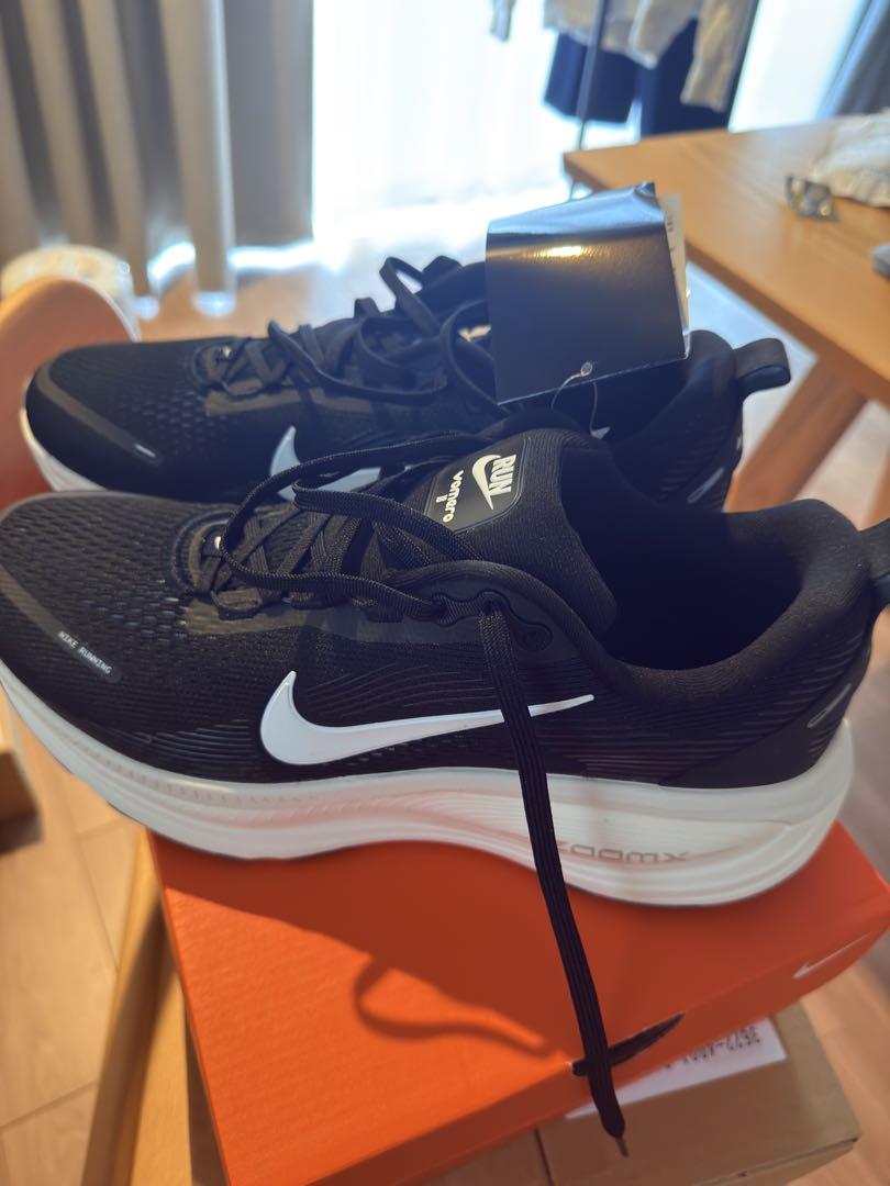NIKEナイキ ボメロ18 サイズ28.5cm