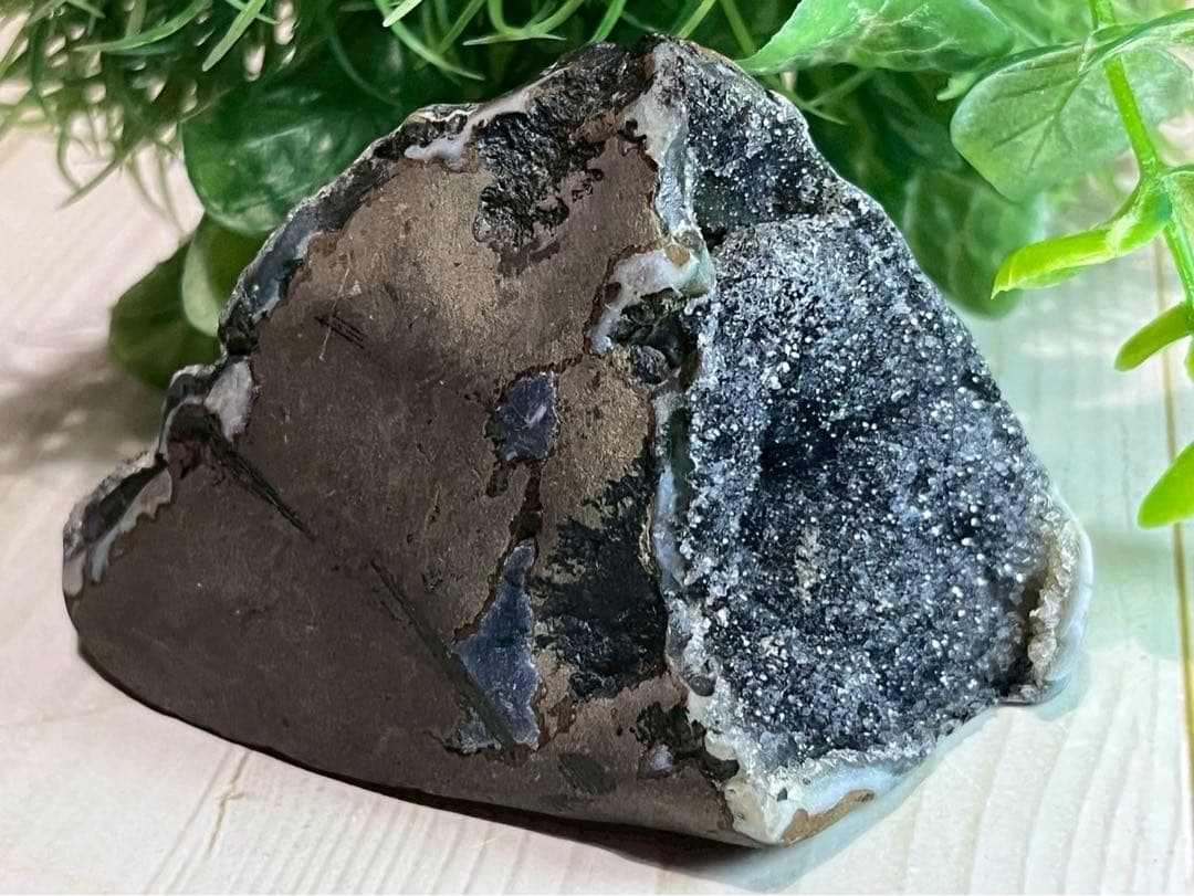 ギャラクシー　ブラックアメジスト ドゥルージー クォーツ クラスター