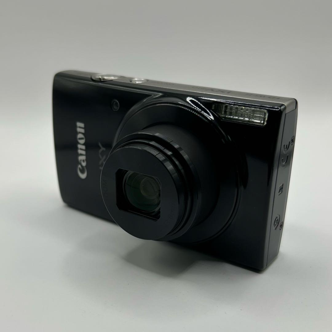 Kazです！Canon IXY210 ブラック イクシー 210