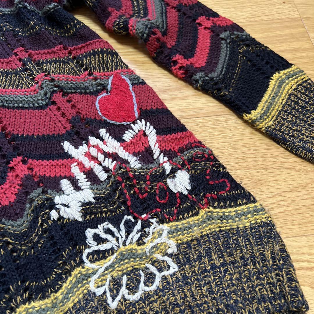 DESIGUAL デシグアル　ニット　ハイネック　セーター　赤黒　刺繍入り DESIGUAL デシグアル ニット ハイネック セーター 赤黒 刺繍入り