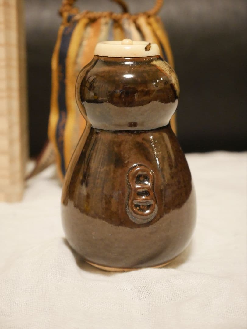 茶入　名物写　甫十瓢箪写　玉水　陶若窯 名物茶入写「玉水」 甫十瓢箪写 陶若窯 2025年最新】陶若