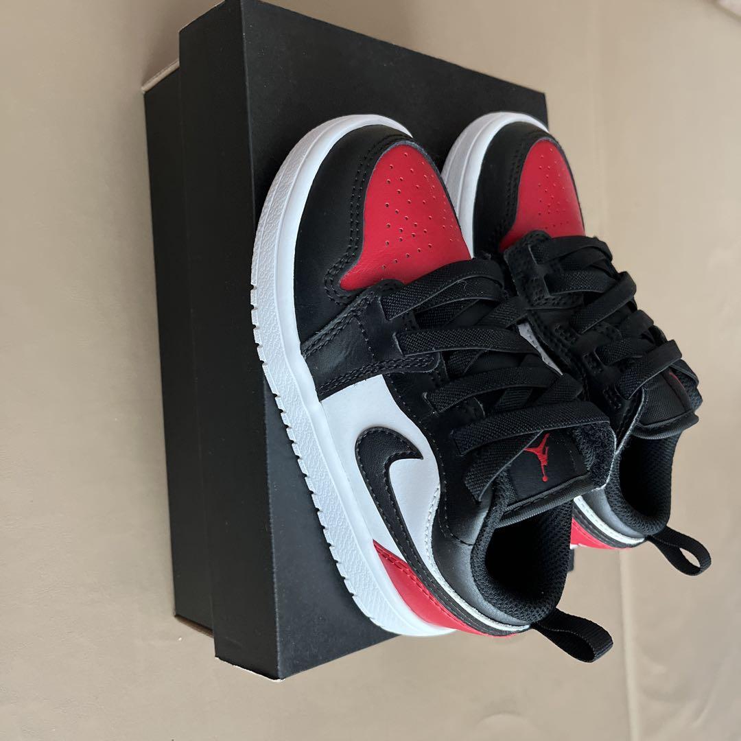 Air Jordan1 キッズスニーカー ブラック/レッド