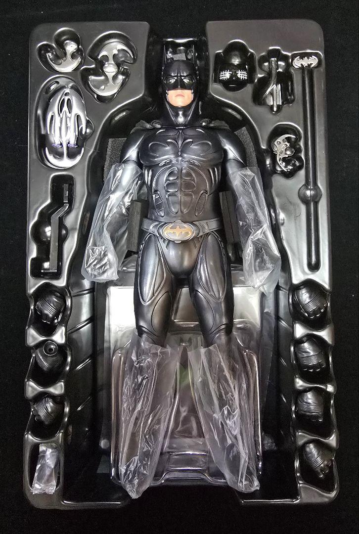 Amazon.com: Hot Toys 1:6 Batman (Sonar Suit) - Batman