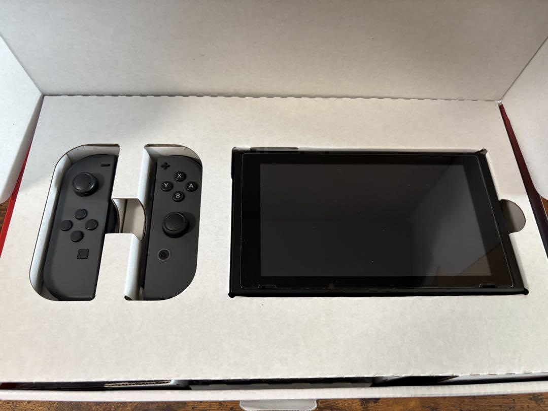 Switch HAC-001 本体 グレー 2020年モデル ケースのおまけ付き