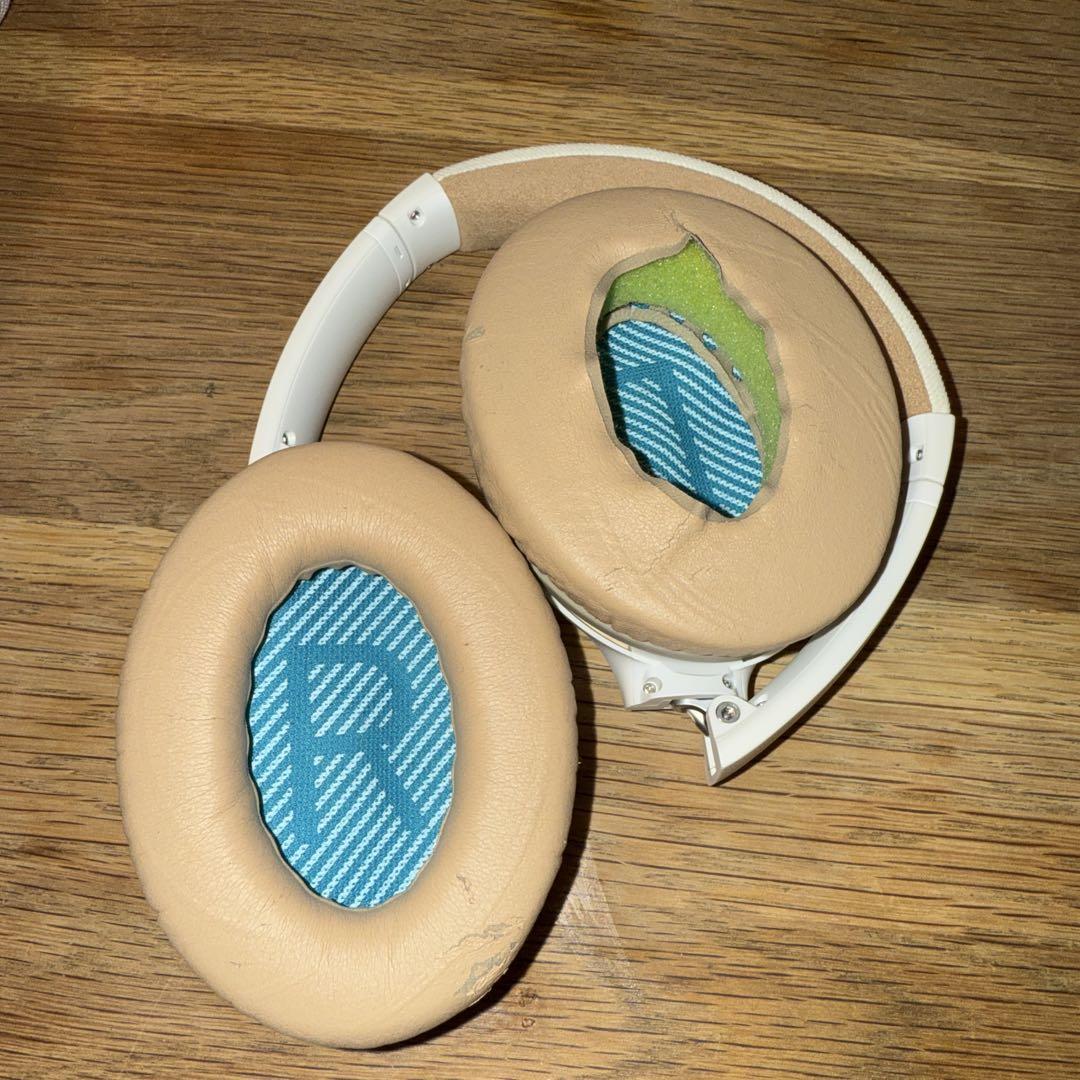 Bose QuietComfort 25 ノイズキャンセリングヘッドフォン