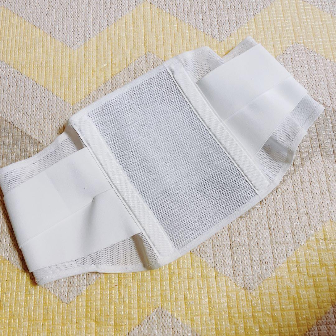 送料込☆美品☆MAXBELT me2☆ホワイト 腰痛ベルト Lサイズ☆