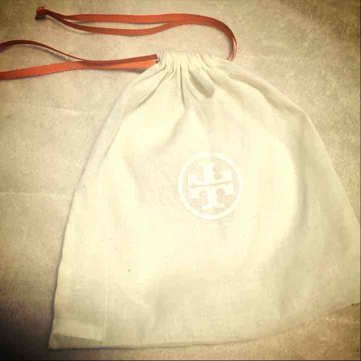 新品未使用 ポシェット 専用袋つき 1fWEL-m474449299 TORYBURCH 高品質即納