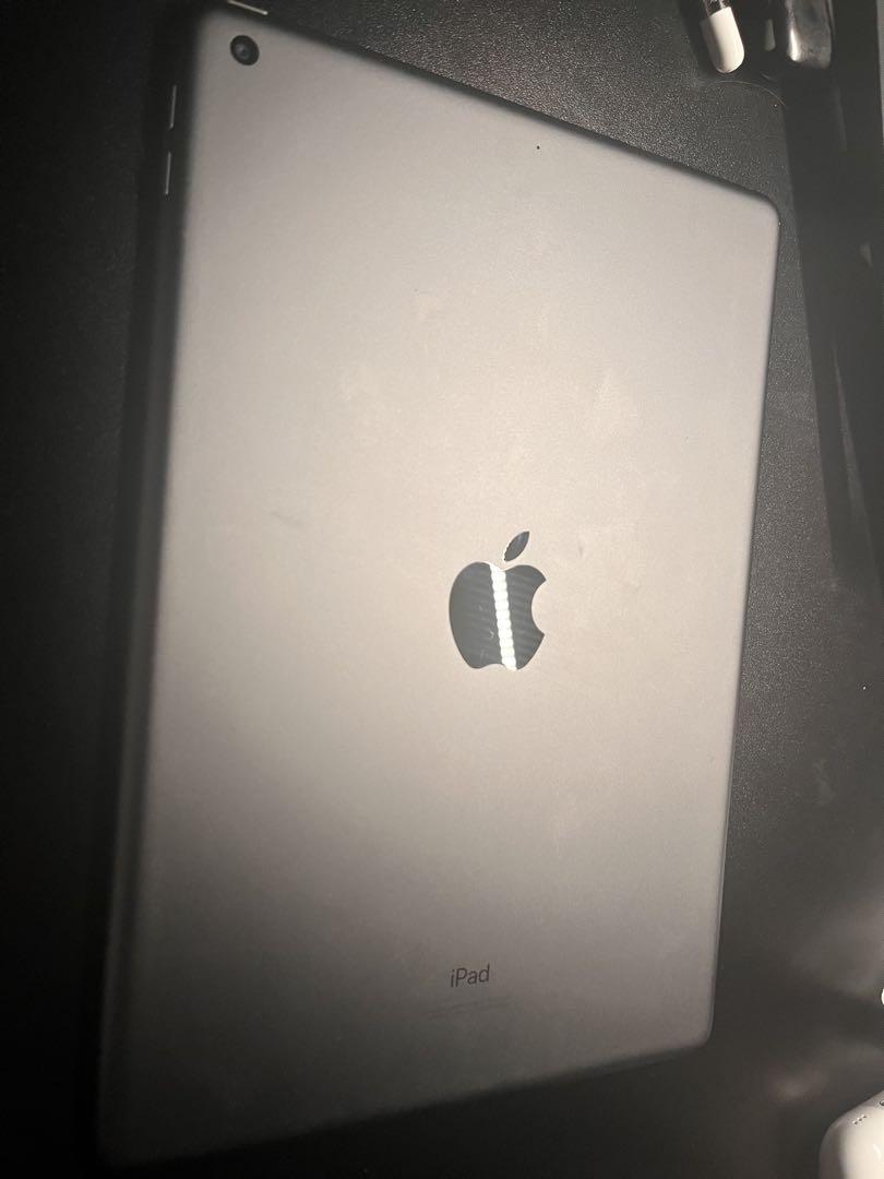 Apple iPad シルバー 本体 iPad 9世代 256GB 美品