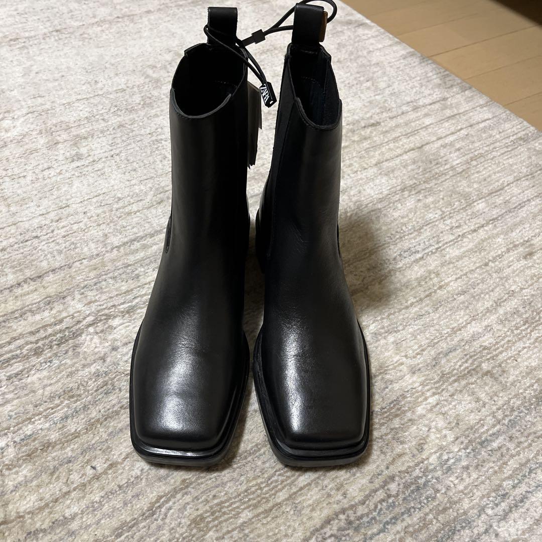 未使用 新品ZARA ザラ スクエアトゥ リアルレザーブーツ