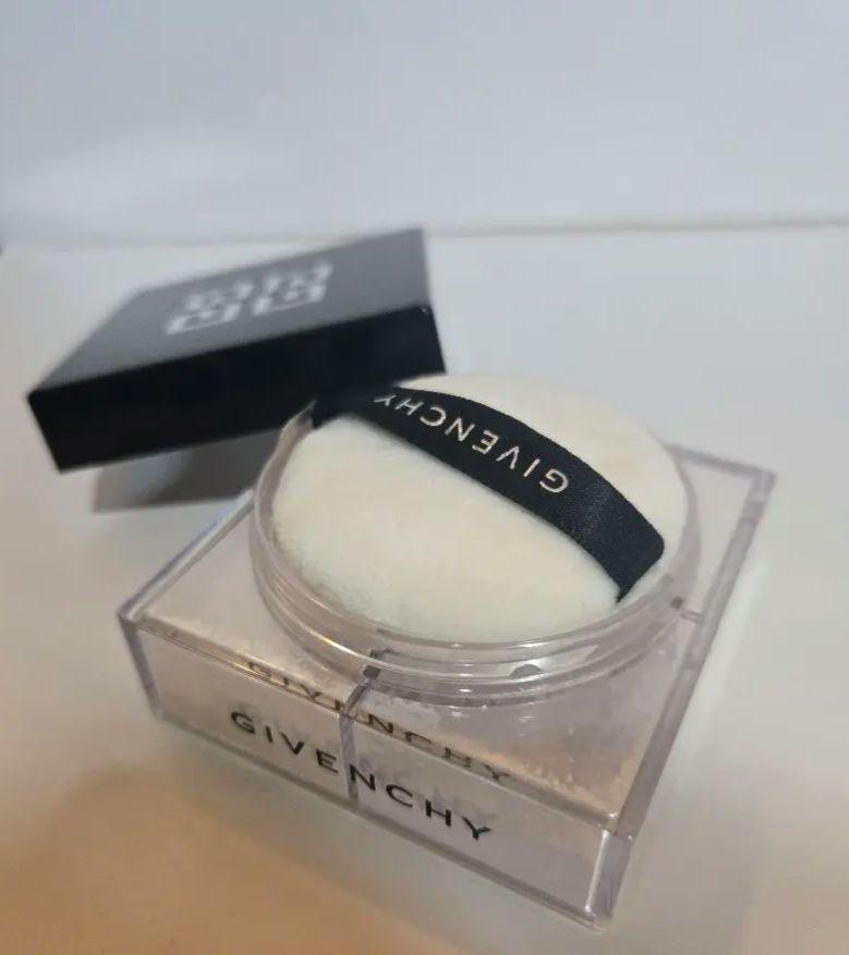 【8割残】GIVENCHY ルースパウダー00 　パフ付き