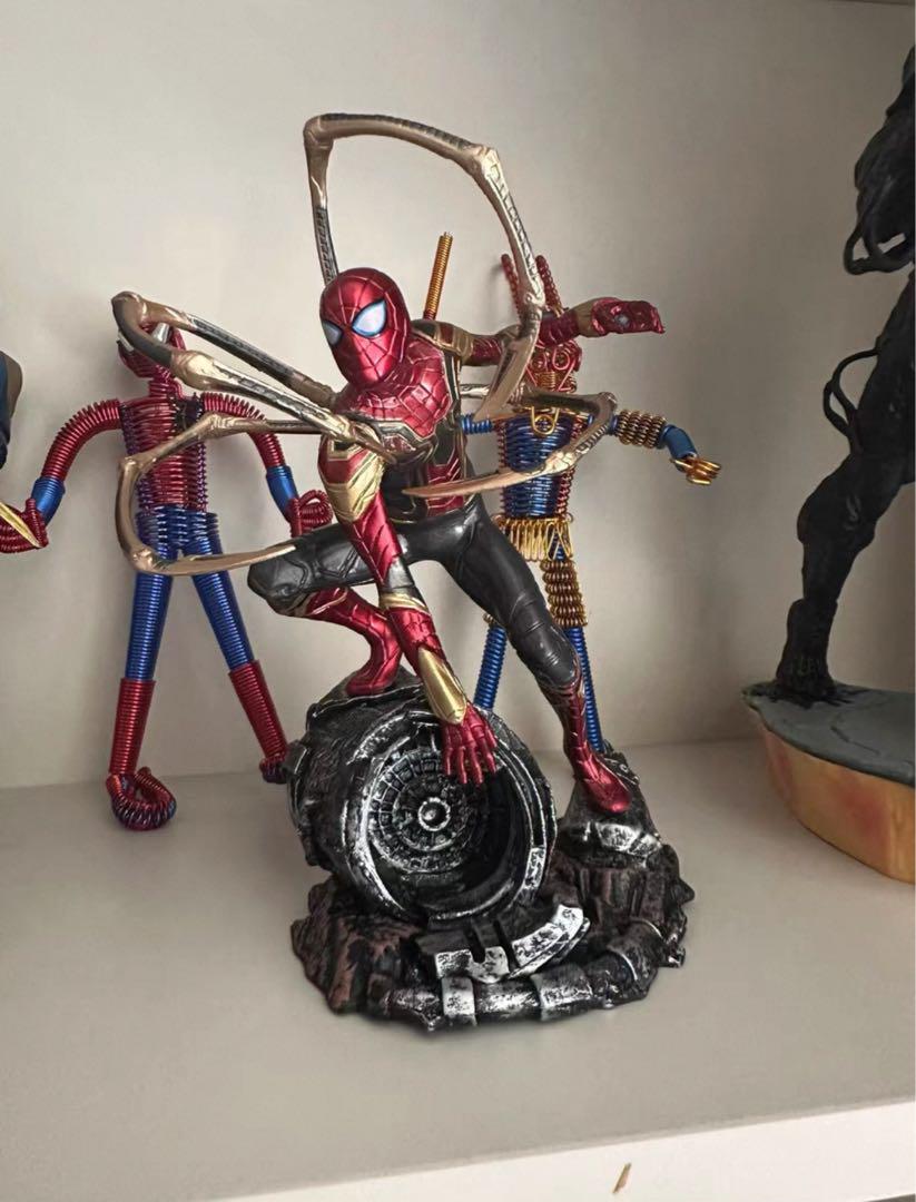 アベンジャーズ　スパイダーマン　マーベル　フィギュア　約18cm