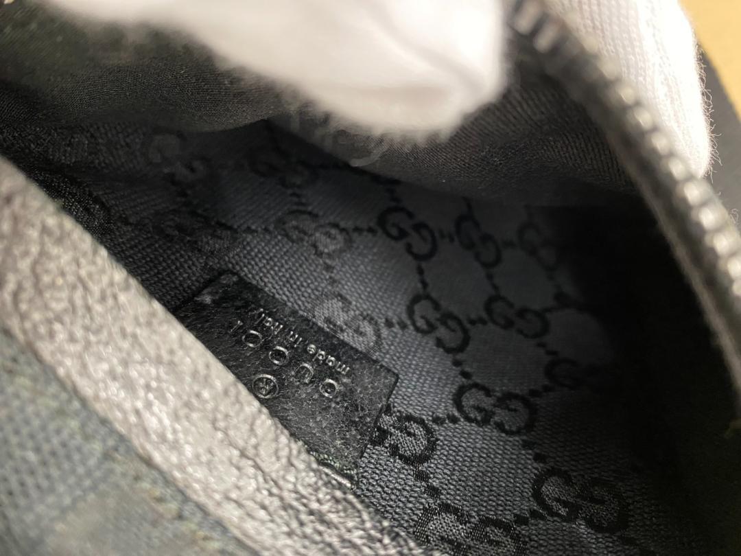 GUCCI ウエストバッグ 型番28566 GG柄 【美品】