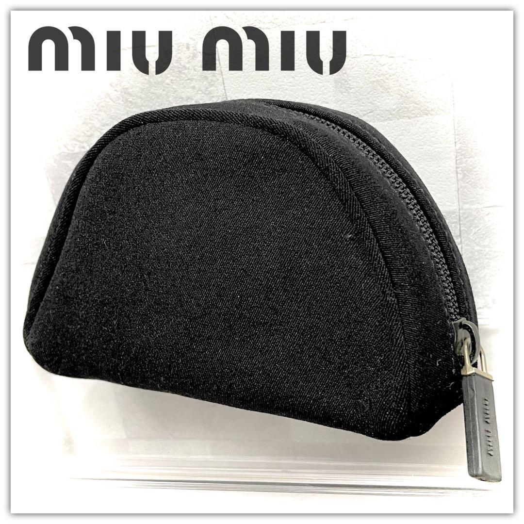 関税無料！送料込【MIU MIU】ミュウミュウ スエード ミニポーチ 関税無料！送料込【MIU MIU】ミュウミュウ スエード ミニポーチ