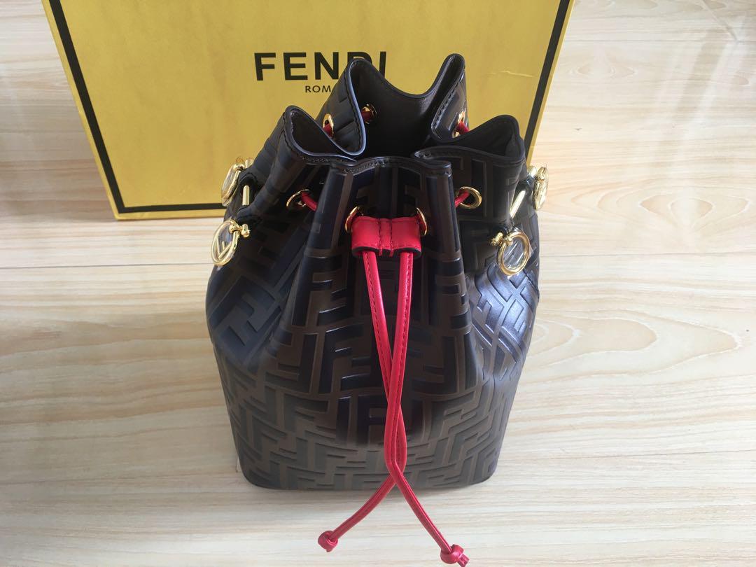 モントレゾール【Fendi】 ハンドバッグ FENDI】モントレゾール シルバーレザー FFモチーフ ミニバッグ