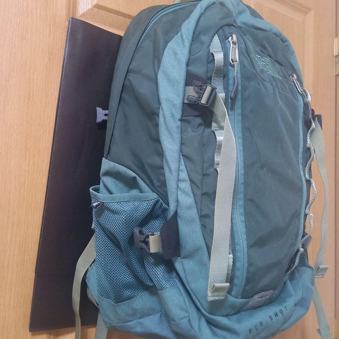 ノースフェイス　ビッグショット 33L グリーン　カーキ　中古　匿名配送