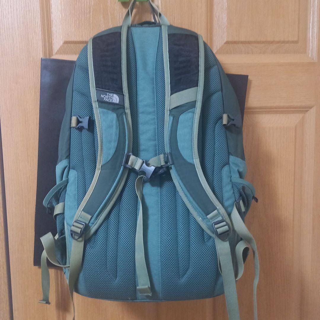 ノースフェイス　ビッグショット 33L グリーン　カーキ　中古　匿名配送