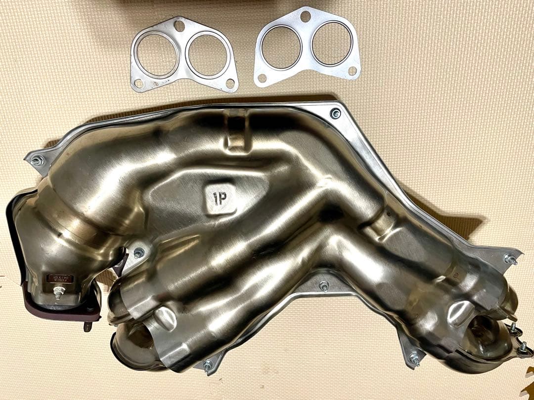 BRZ zd8 純正 エキゾーストマニホールド ガスケット付き BRZ zd8 純正 エキゾーストマニホールド ガスケット付き