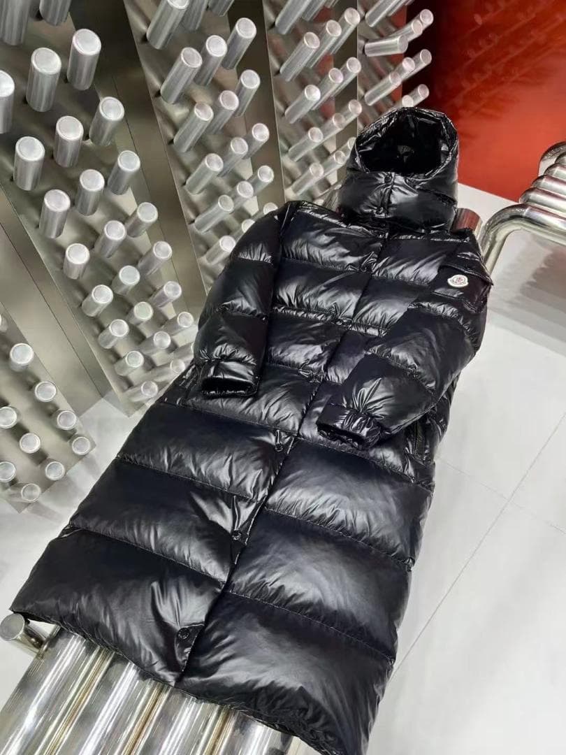 moncler ロングダウンジャケット ブラック フード付き