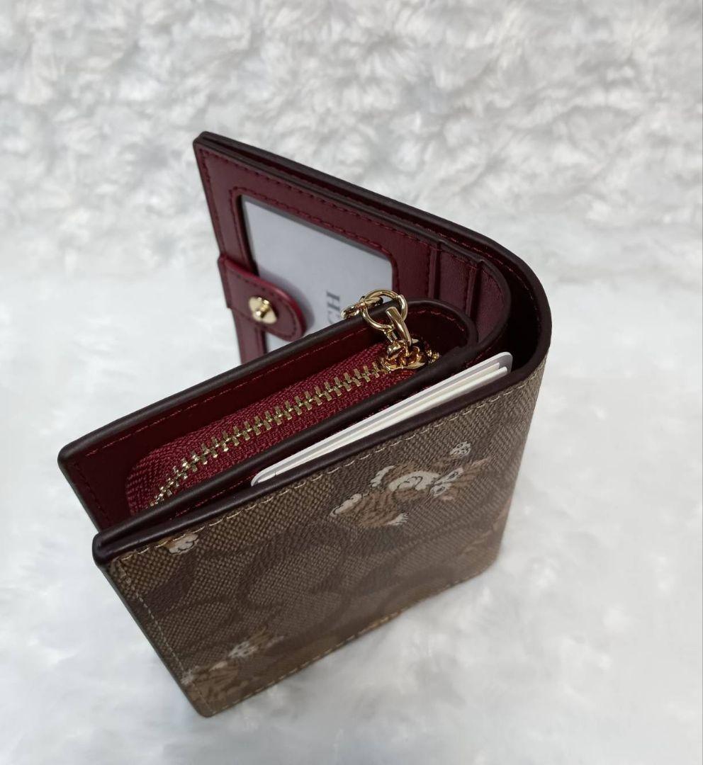 COACH　二つ折財布　 猫プリント