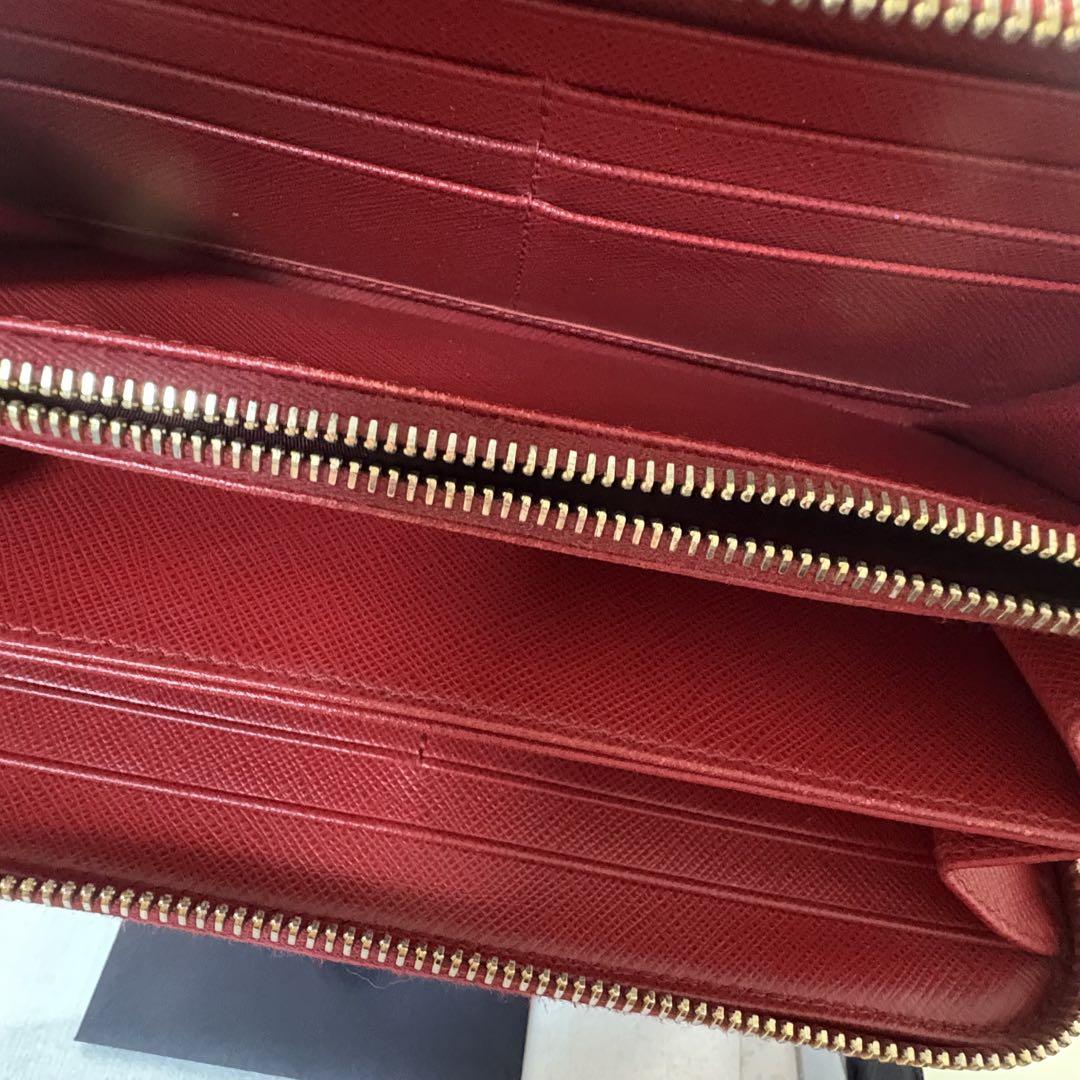 PRADA レザー 長財布 レッド