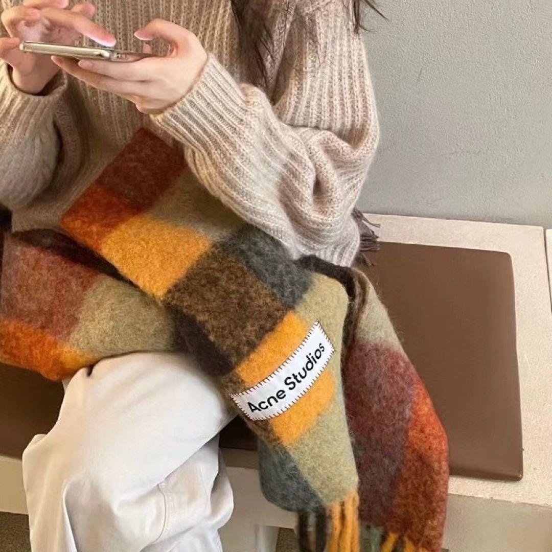 新品未使用 Acne Studios モヘアチェックスカーフ マフラー 新品未使用 Acne Studios モヘアチェックスカーフ マフラー