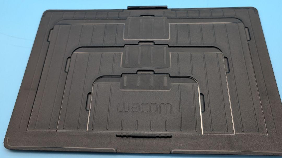 ワコム ペンタブ　Wacom Cintiq 13HD DTK-1301/K0 Amazon.co.jp: ワコム 液タブ 液晶ペンタブレット 13.3フルHD