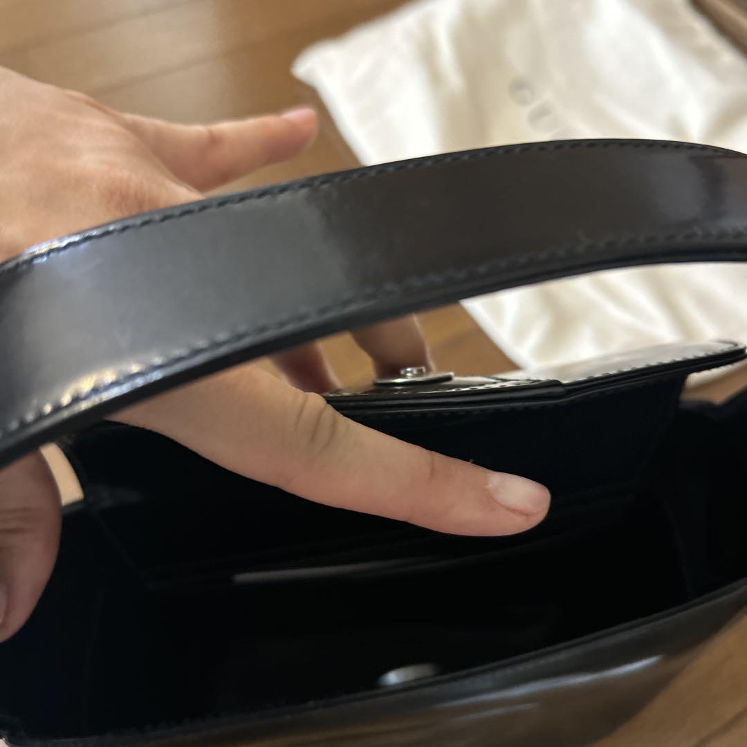 お値下げ　美品ビンテージグッチ GUCCI ハンドバッグ GG ロゴ 黒エナメル