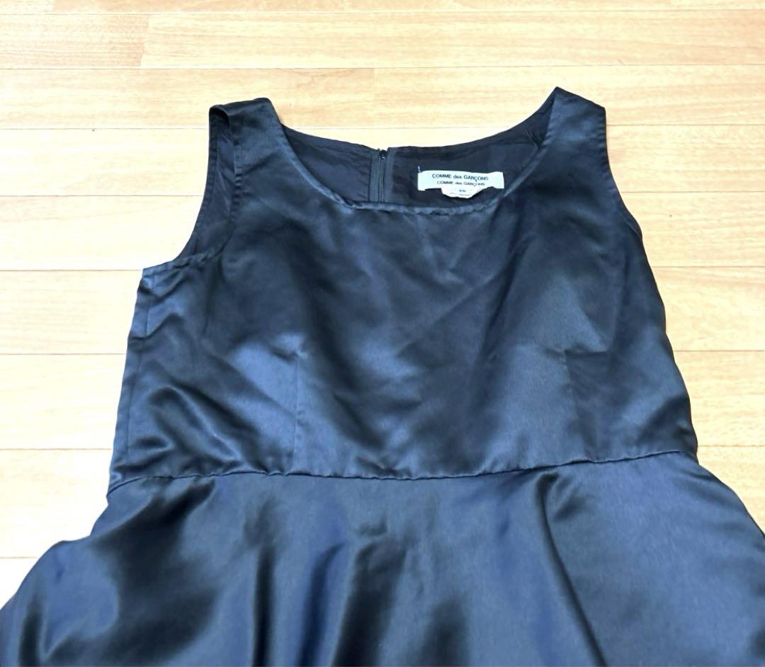 ワンピース COMME des GARCONS Black frill dress