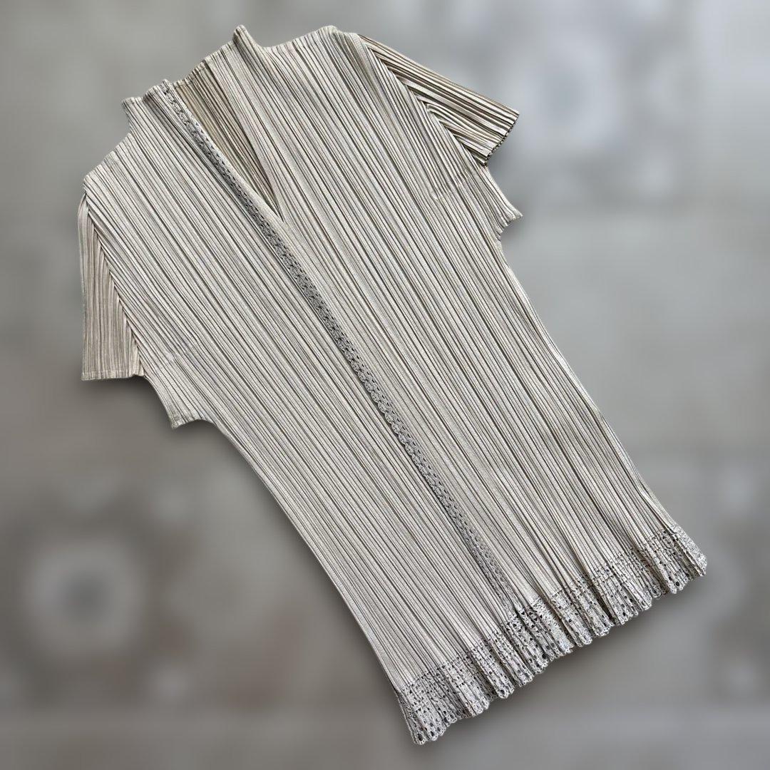 ISSEY MIYAKE(イッセイミヤケ) プリーツプリーツ ベージュ