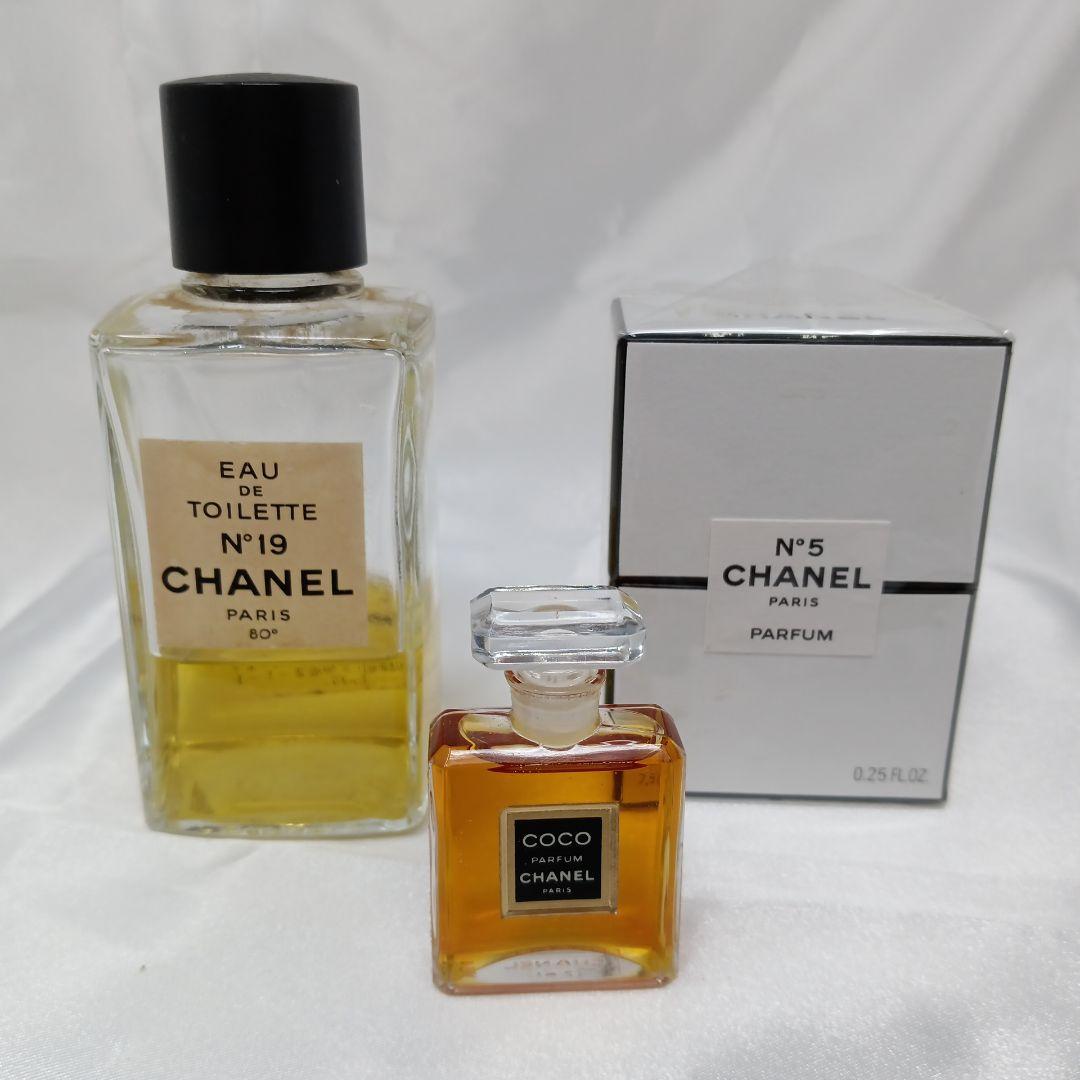 CHANEL 香水セット N°5 N°19 Coco 中古 CHANEL N°19 オードトワレ & N°5 & Coco 香水3点セット - メルカリ