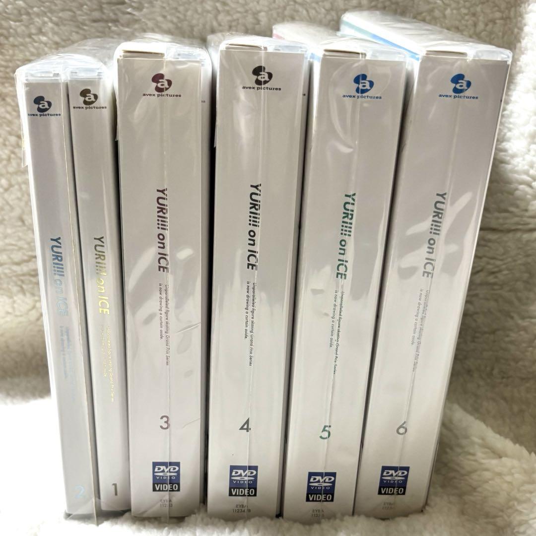 Amazon.co.jp: ユーリ!!! on ICE DVD 全巻セット 全巻購入特典