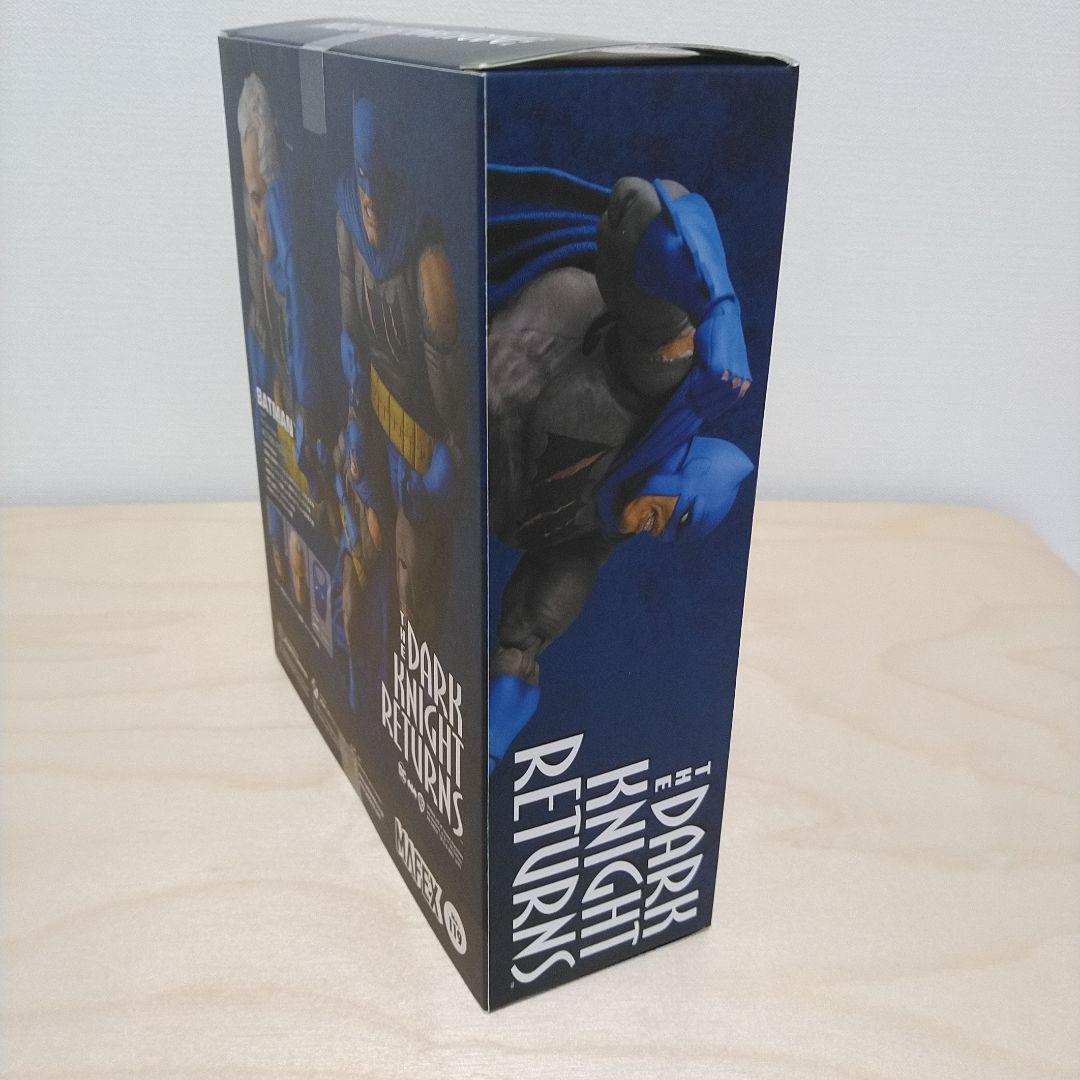 MAFEX BATMAN