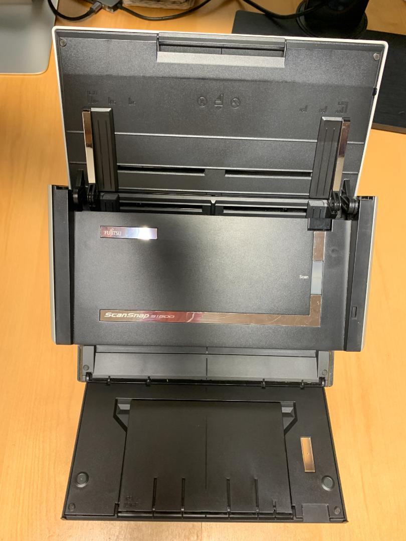 Fujitsu ScanSnap S1500 スキャナー
