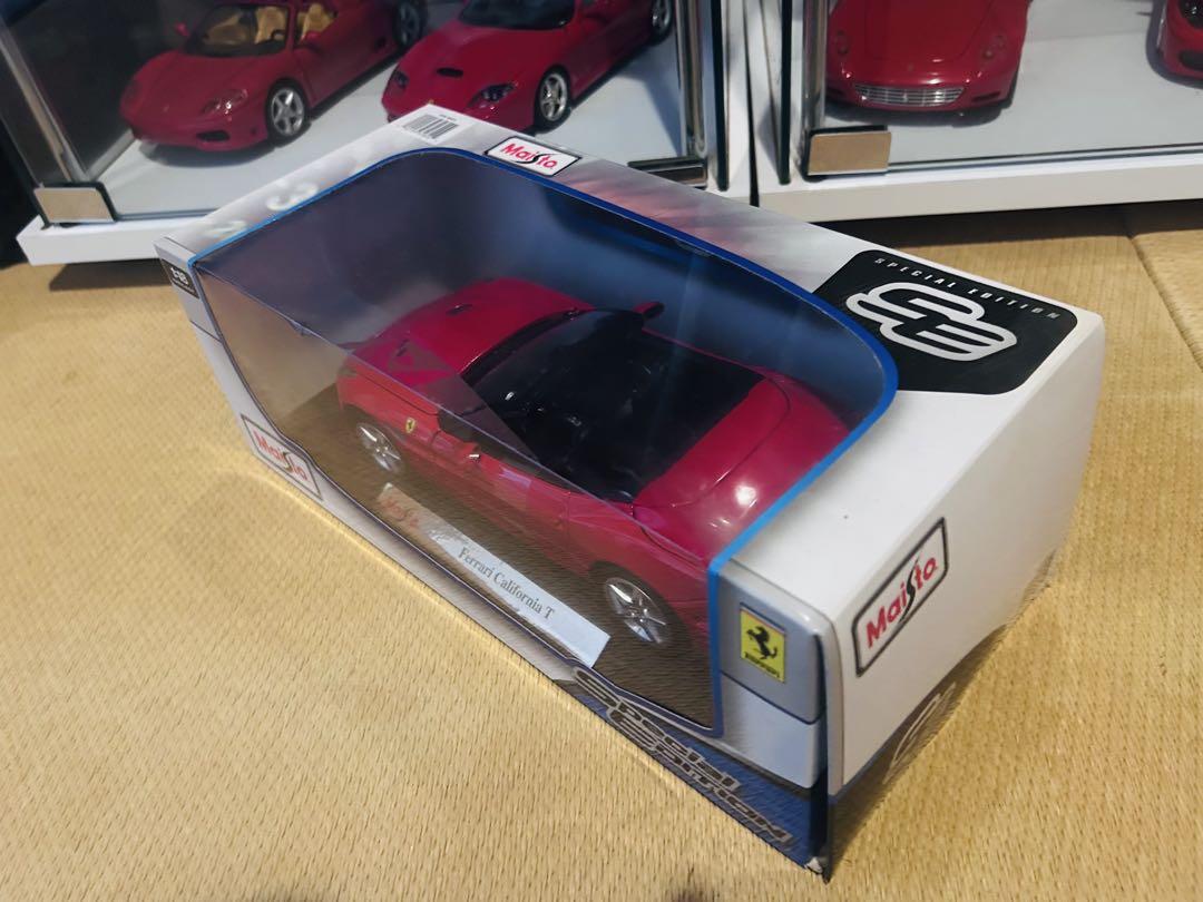 Maisto Ferrari California T オープン1/18