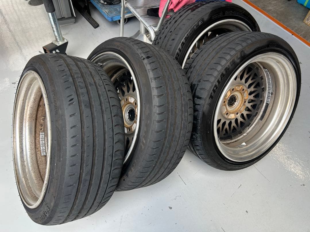 ハイエース ESSEX CRS ENCN 18インチ 2ピース ハイエース ESSEX CRS ENCN 18インチ 2ピース