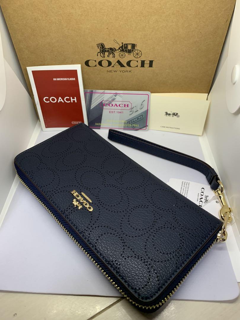 COACH　コーチ　C4715　長財布　パフォレイテッド　シグネチャー