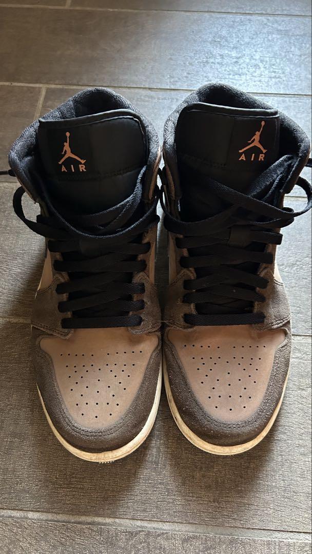 Air Jordan ハイカットスニーカー ブラウン