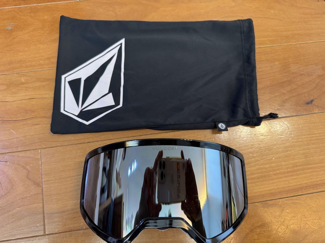 VOLCOM ブラックミラーゴーグル