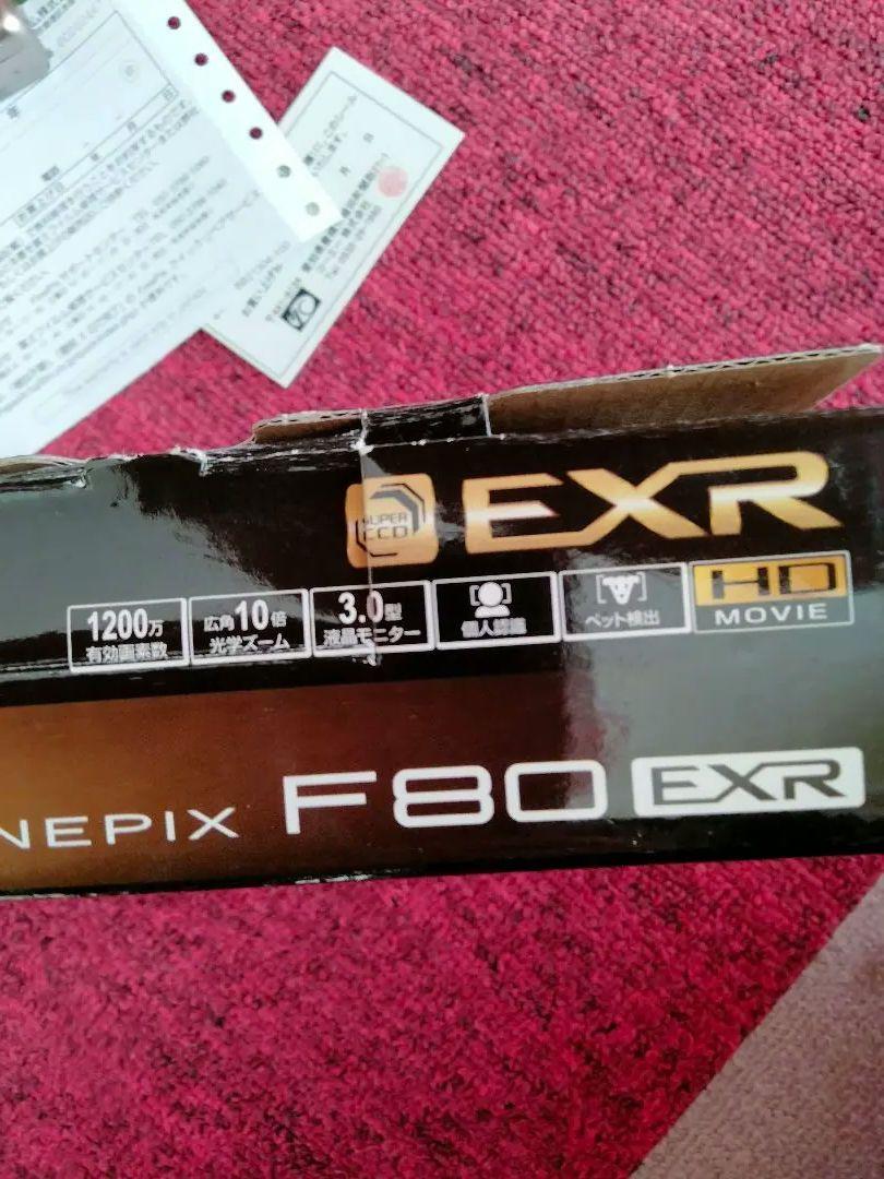 FUJIFILM FINEPIX F80 EXR シルバー　エモい写真撮影に!