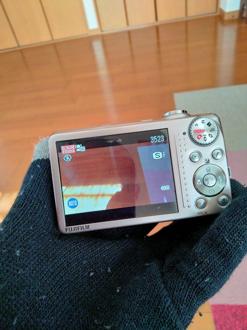 FUJIFILM FINEPIX F80 EXR シルバー　エモい写真撮影に!