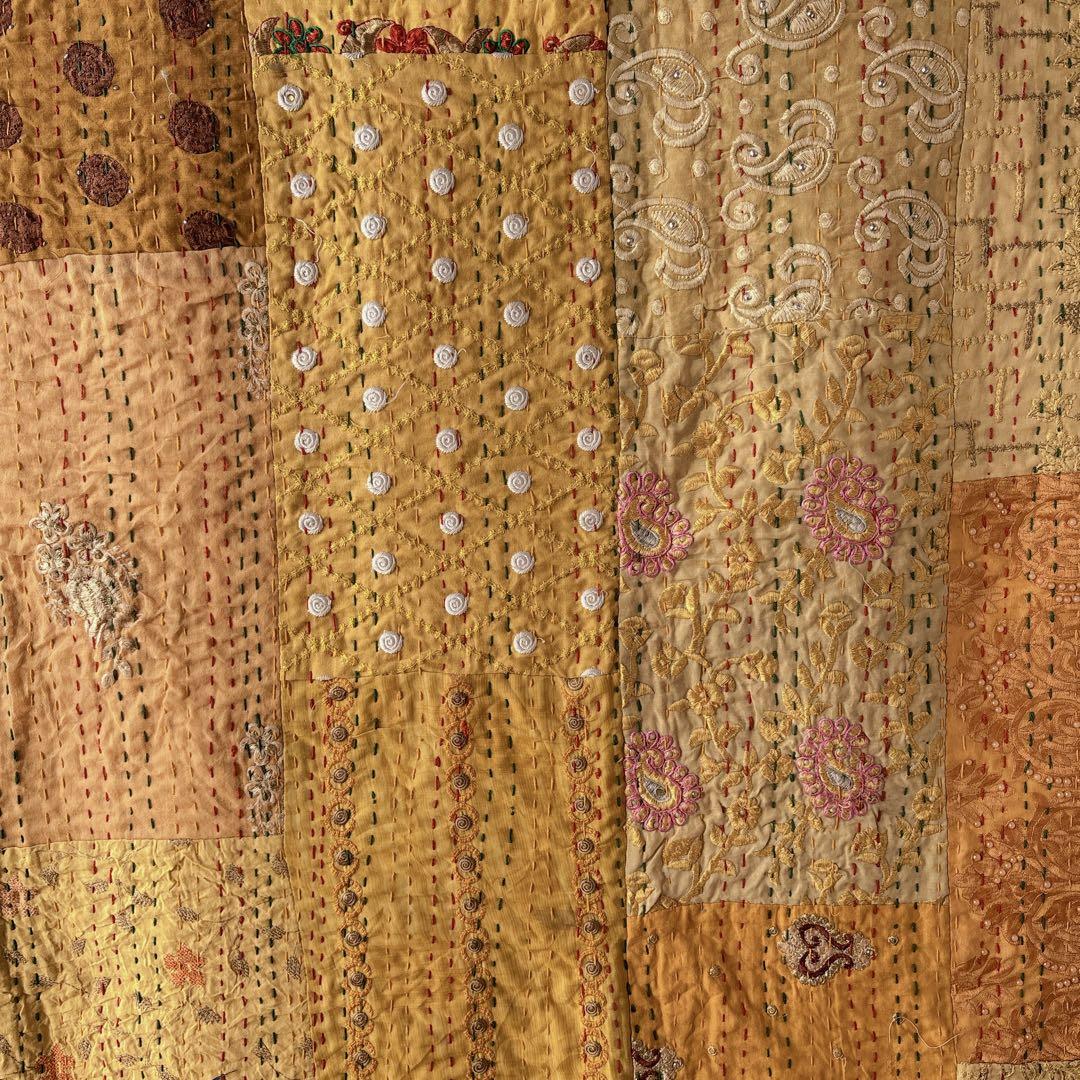 未使用❁エンブロイダリー イエロー パッチワークカンタキルトマルチカバーラグ 未使用❁エンブロイダリー イエロー パッチワークカンタキルトマルチカバーラグ