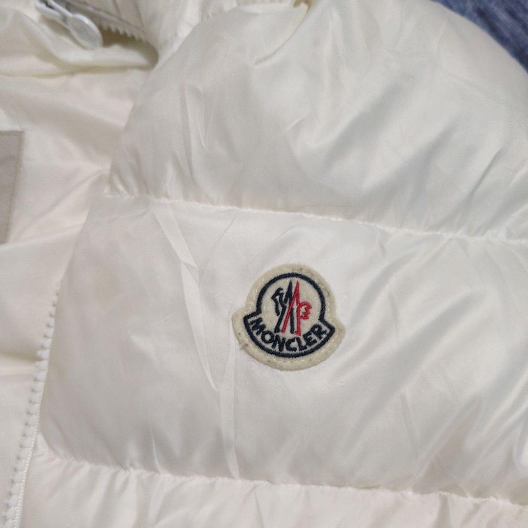 ✴️MONCLER✴️ホワイトダウンベスト 正規品