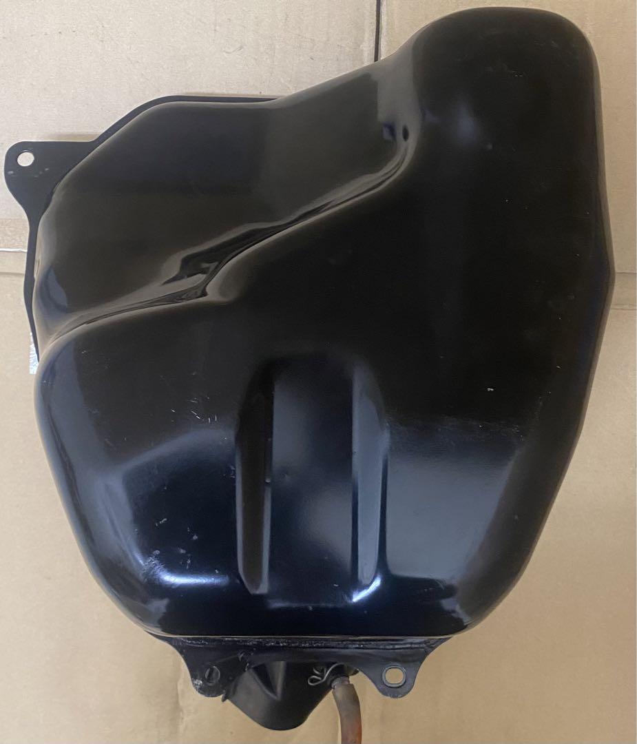 マジェスティ125FI ガソリンタンク燃料タンクヤマハMAJESTY125