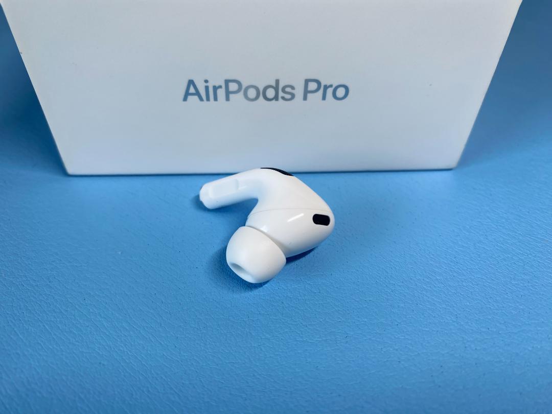 AirPods Pro 2 右耳のみ イヤホン A2698 HQXV Apple AirPods Pro 2 右イヤホンのみ USED美品 エアーポッズ