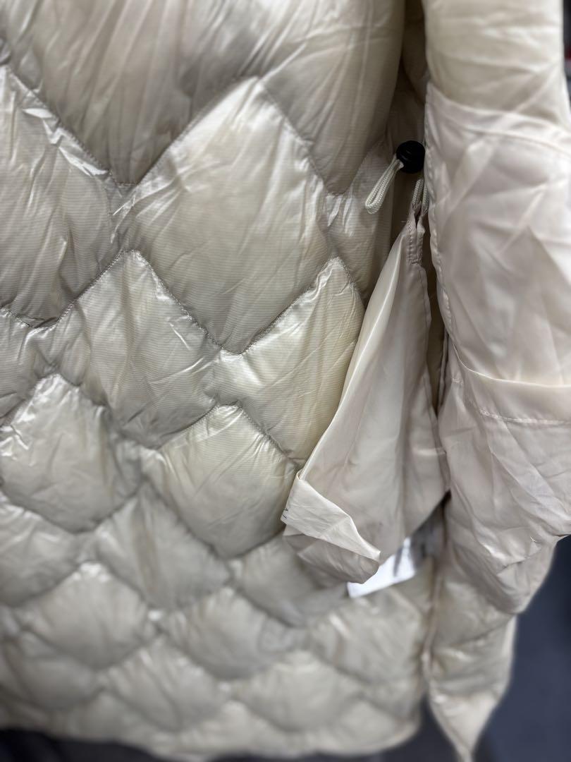 ユニクロ　ウルトラライトダウンロングベスト(L)&WARM PADDED(M)