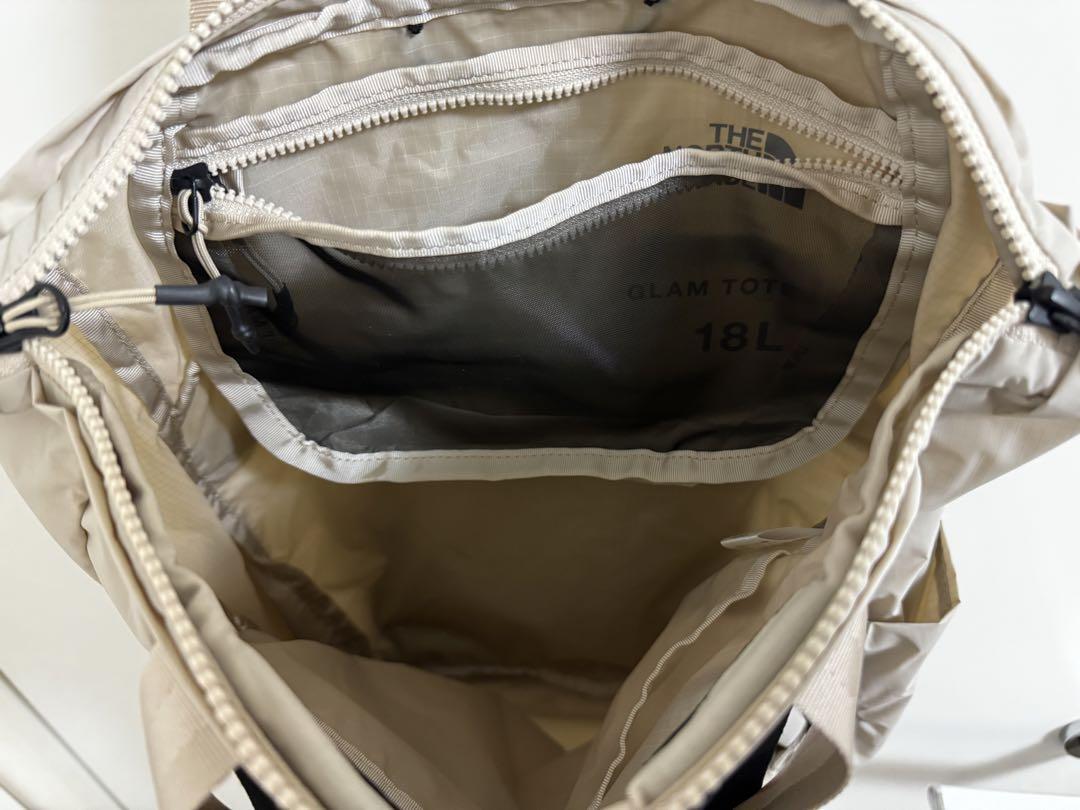 THE NORTH FACE グラムトート （フォッシルアイボリー）