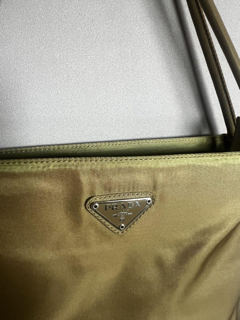 PRADA ナイロンバッグ オリーブグリーン