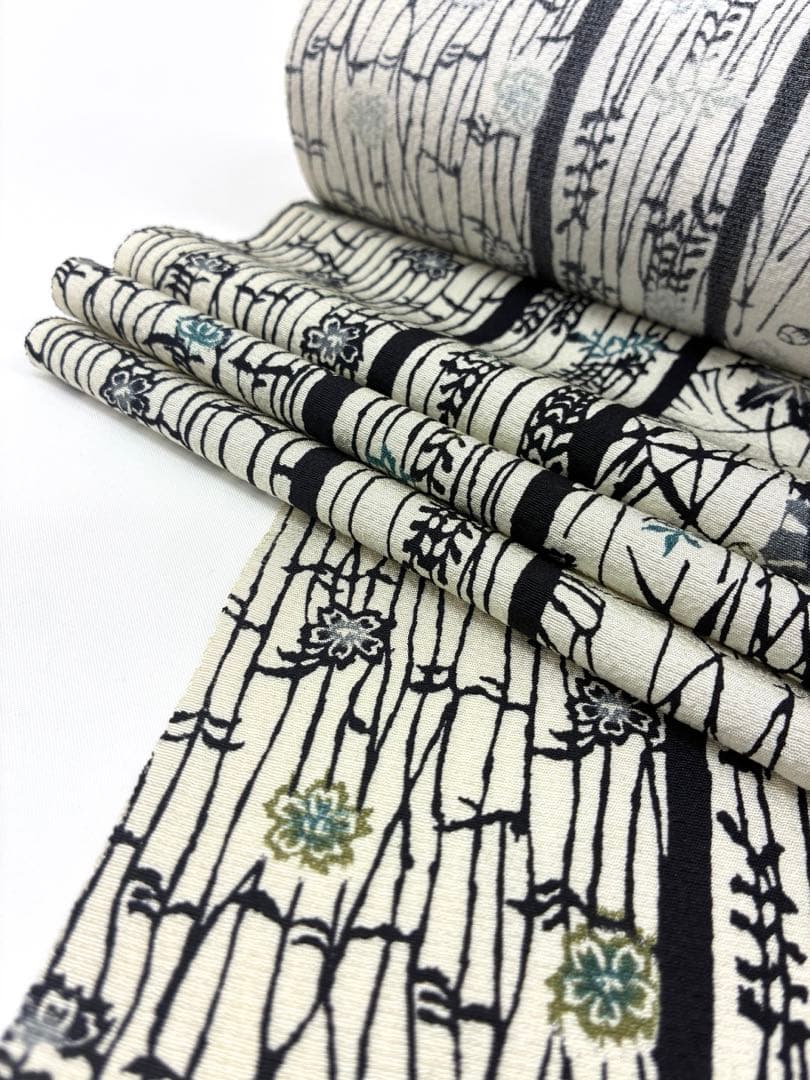 小紋 紅型調 縦柄 ちりめん 反物 正絹 O089 小紋 紅型調 縦柄 ちりめん 反物 正絹 O089