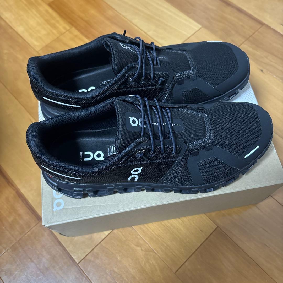 Onオンスニーカー クラウドCloud6 ブラック×ブラック28㎝