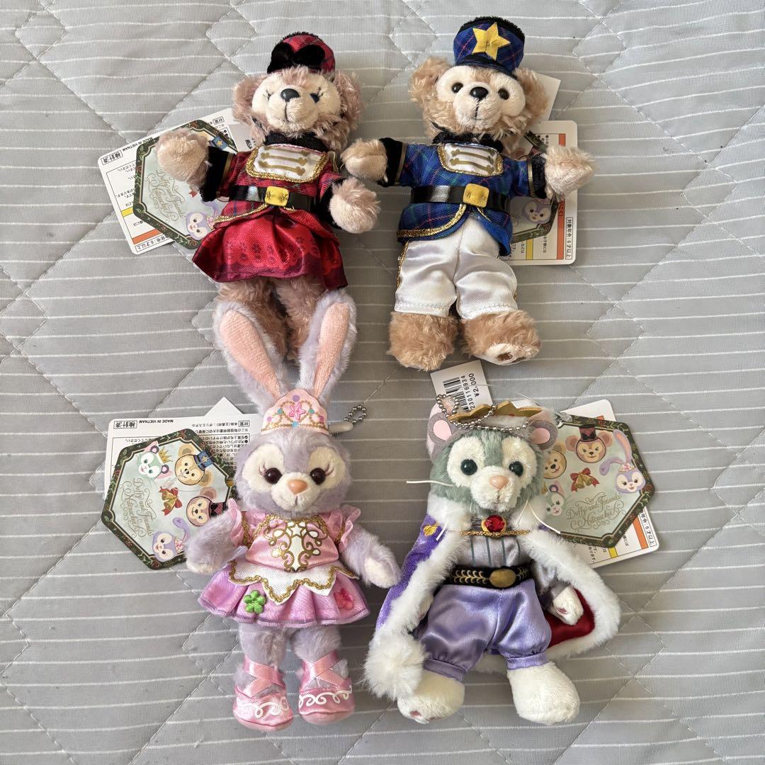 【新品未使用】ディズニー ダッフィー ぬいぐるみバッジ